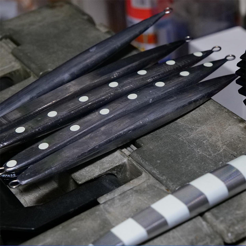 SEAFLOOR CONTROL シーフロアコントロール メタルジグ – AMBERJACK